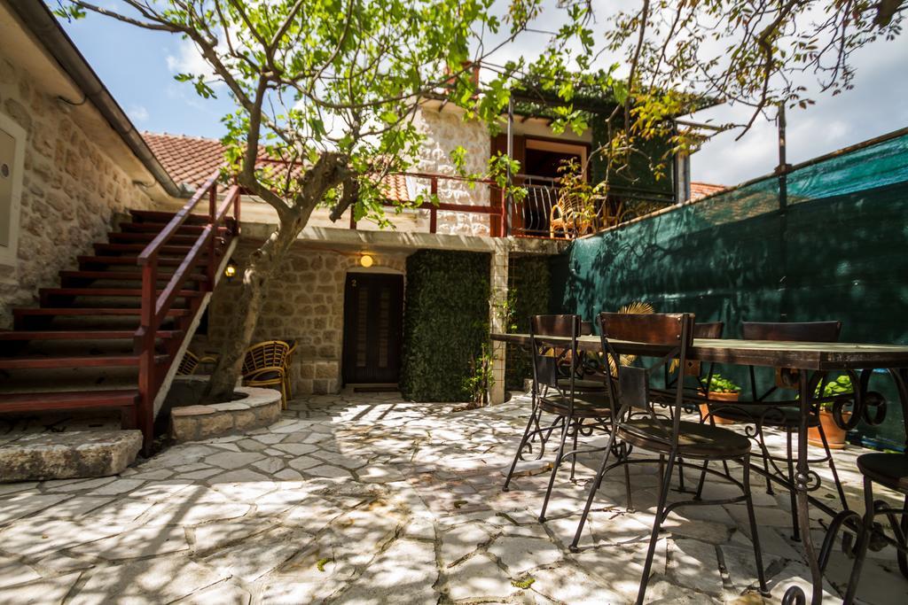 Hill Apartments Kotor Exteriör bild