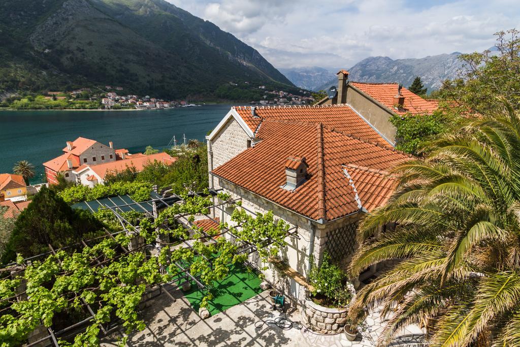Hill Apartments Kotor Exteriör bild